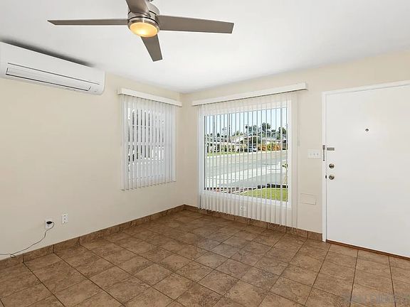 5th image of 3490 Glade St