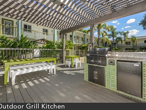 5th image of 5411 Bayshore Blvd APT 218