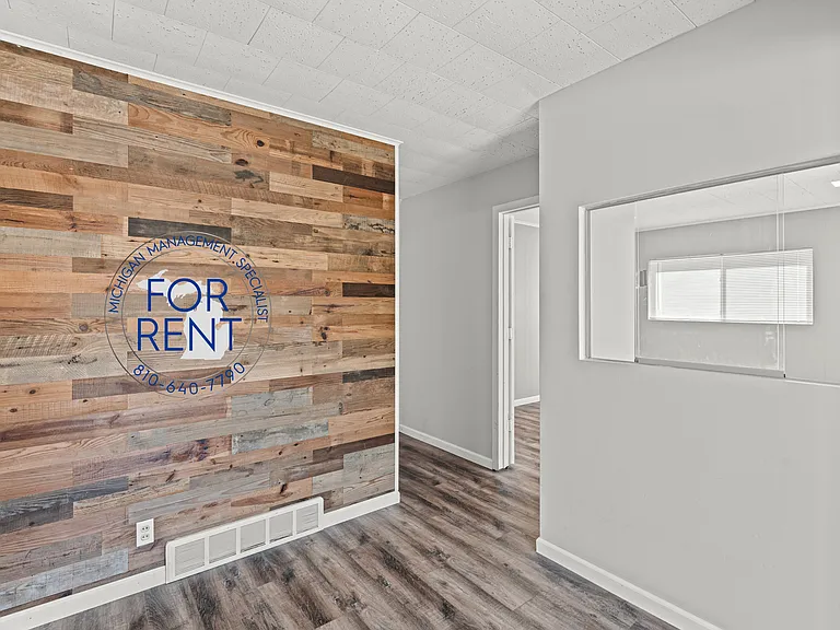310 E Court St #1 — Photo 11