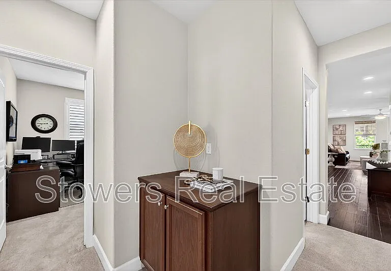 3273 Central Pkwy — Photo 15
