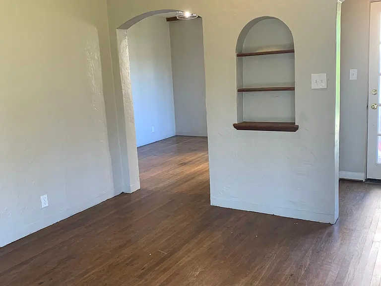 3275 Brockton Ave — Photo 6