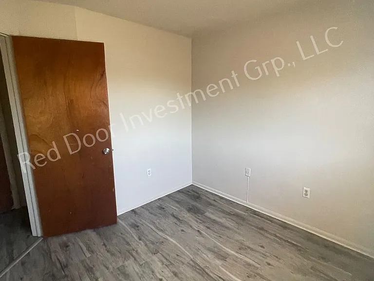 Robinswood — Photo 42
