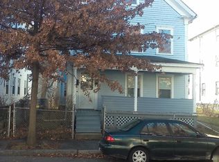 27 Blossom St #1, Worcester, MA 01609