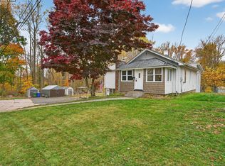 17 Bevin Blvd, East Hampton, CT 06424