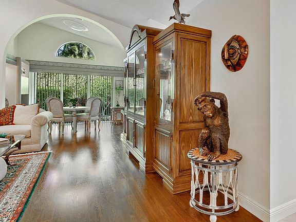 4th image of 9782 Harbour Lake Cir #9782