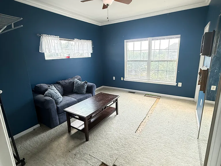 21776 Kelsey Sq — Photo 16