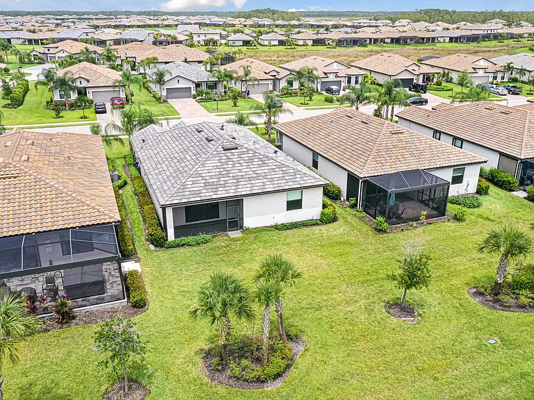 19592 Utopia Ln — Photo 7