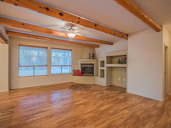 5th image of 7427 Carbondale Ct NW