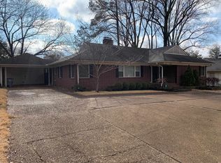 5209 Walnut Grove Rd, Memphis, TN 38117