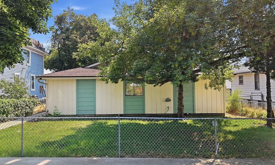 1st image of 1511 W Mission Ave #1515