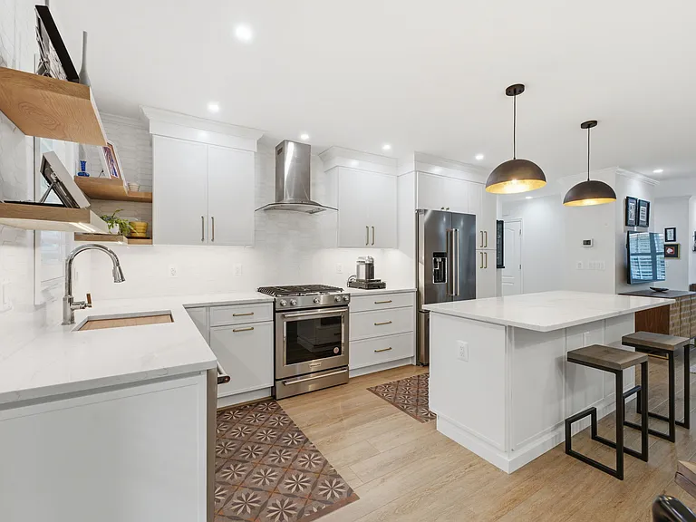 6932 Fairfax Dr #100 — Photo 15