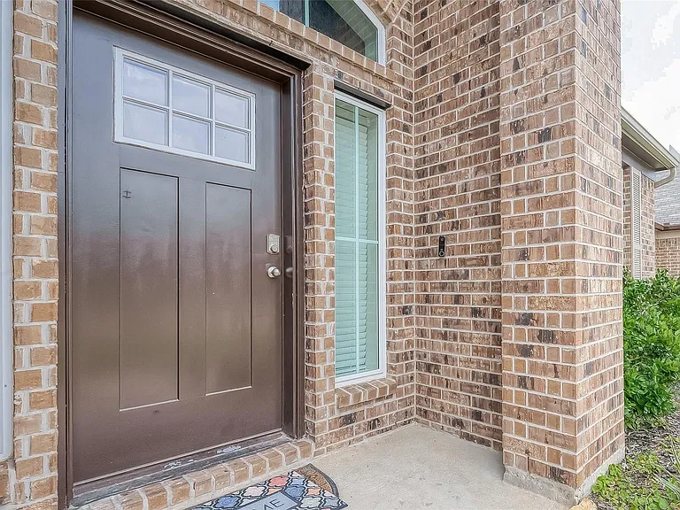 20607 Enrique Dr — Photo 3
