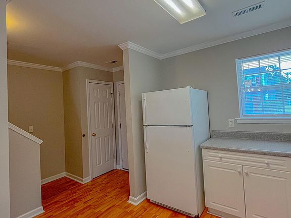 5th image of 501 Shortfin Dr