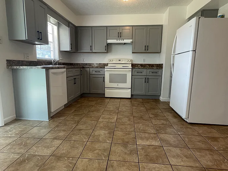 2319 S Tennyson Point — Photo 9