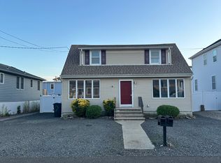 7 Point Rd FLOOR 1, Toms River, NJ 08753