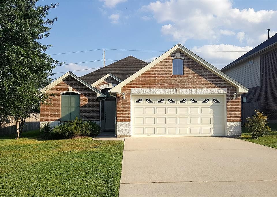 1st image of 232 Lake Estates Dr