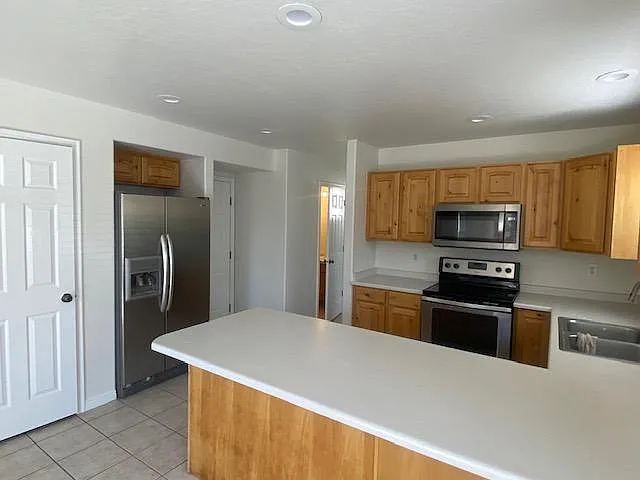 1297 S 1430 E — Photo 2