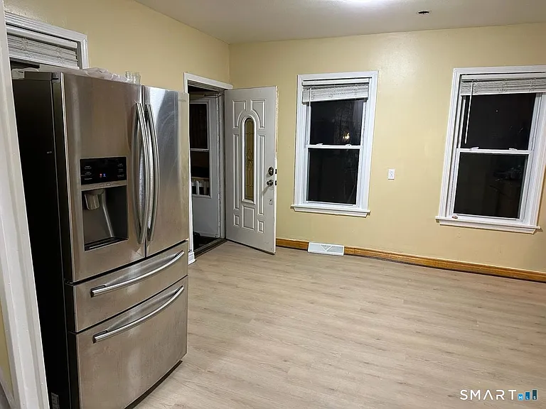 14 Niagara St — Photo 1