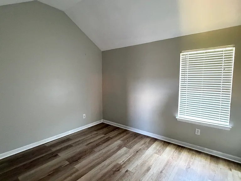 90 Keyton Dr — Photo 19