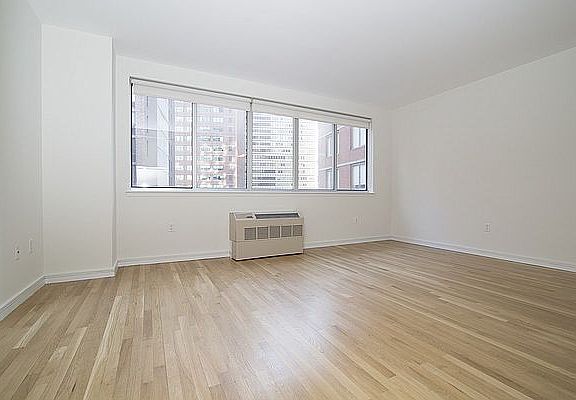 3rd image of 40 Gold St APT 9D