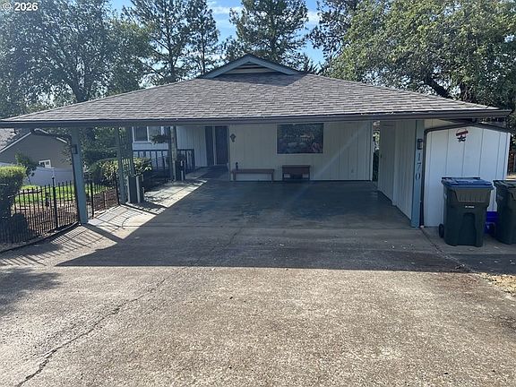 2nd image of 170 Hurricane Ln