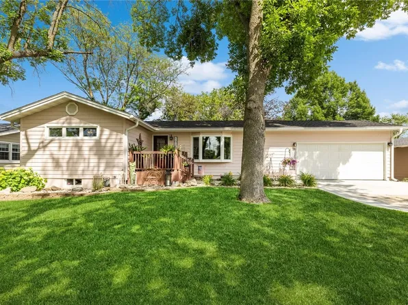 1010 15th St, Perry, IA 50220