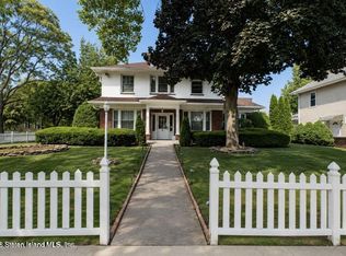 65 Cromwell Ave, Staten Island, NY 10304