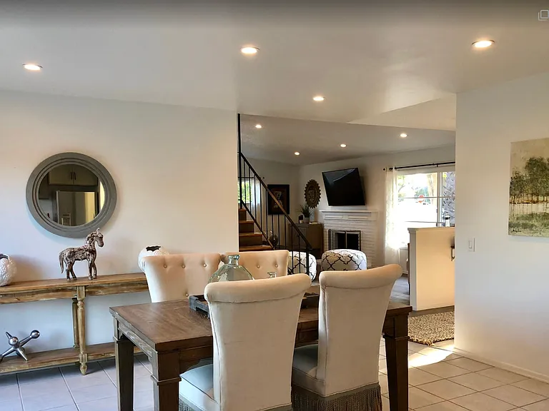 616 Edgewood Dr — Photo 2