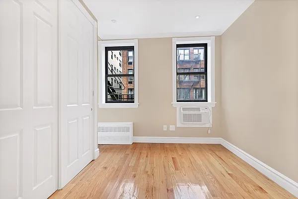Rented by Cooper & Cooper Real Estate | media 10