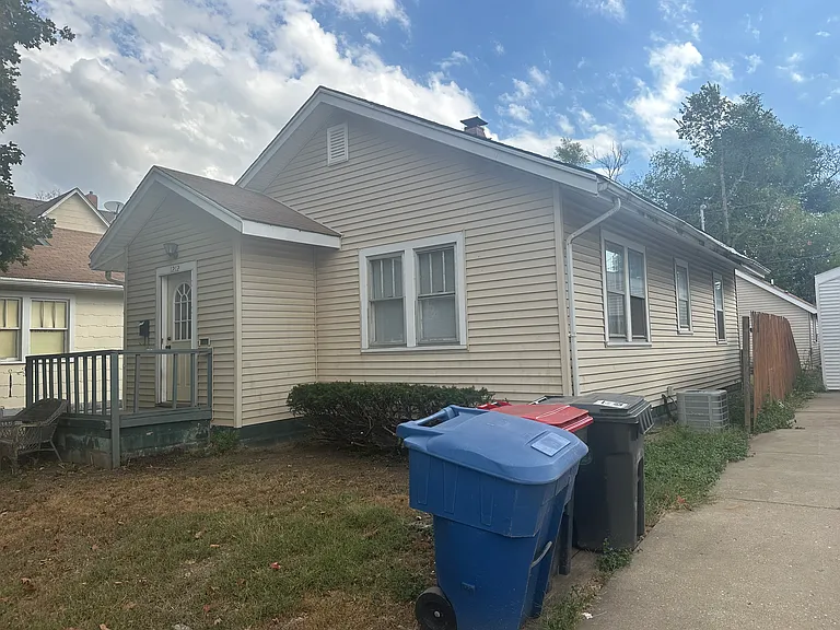 1212 S 4th St — Photo 2