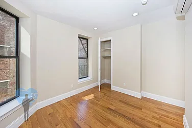 Rented by Next Door Realty NYC