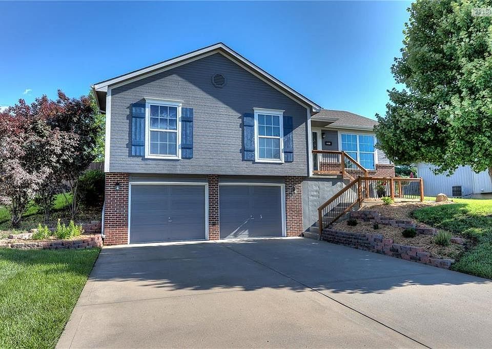 Welcome home to Pine Grove Meadows