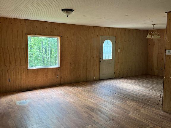 3rd image of 780 Bellamy Rd