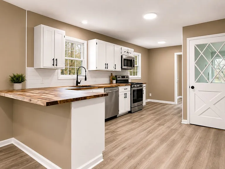 129 Hillwood Dr — Photo 2