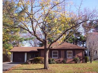 146 Pheasant Ln, Willingboro, NJ 08046