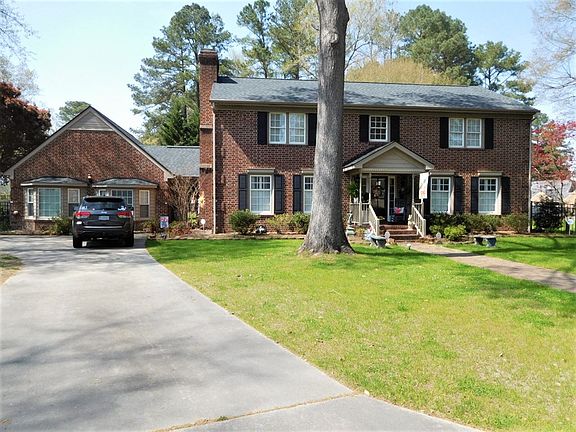 2nd image of 105 Bayberry Ct