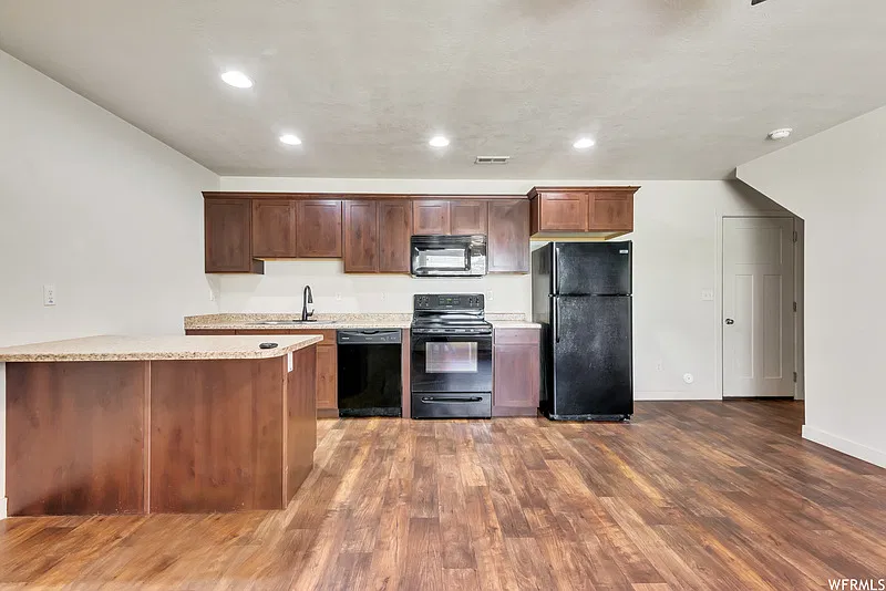 3 bed, 2.0 bath, 1226 sqft, $1,600 — Photo 3