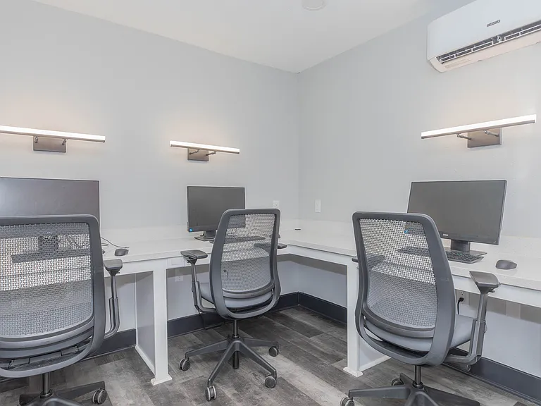 Property business center/computer lab