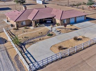 15411 Larch Ave, Hesperia, CA 92345