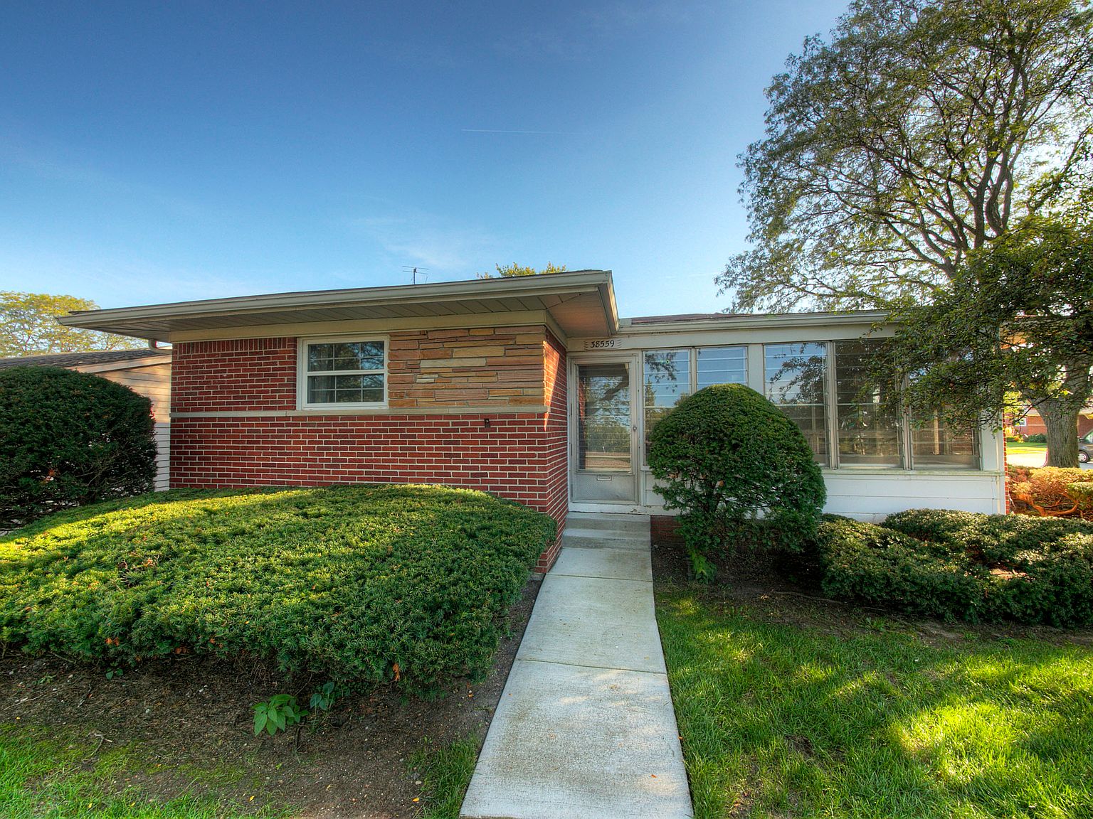 38559 Orangelawn St, Livonia, MI 48150 | Zillow