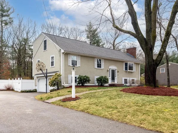 6 Hazelwood Dr, Hingham, MA 02043