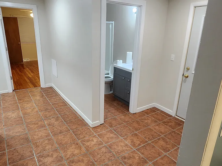9036 NW Rochester Rd — Photo 8