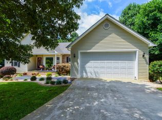 80 Briarwood Ct, Hardy, VA 24101