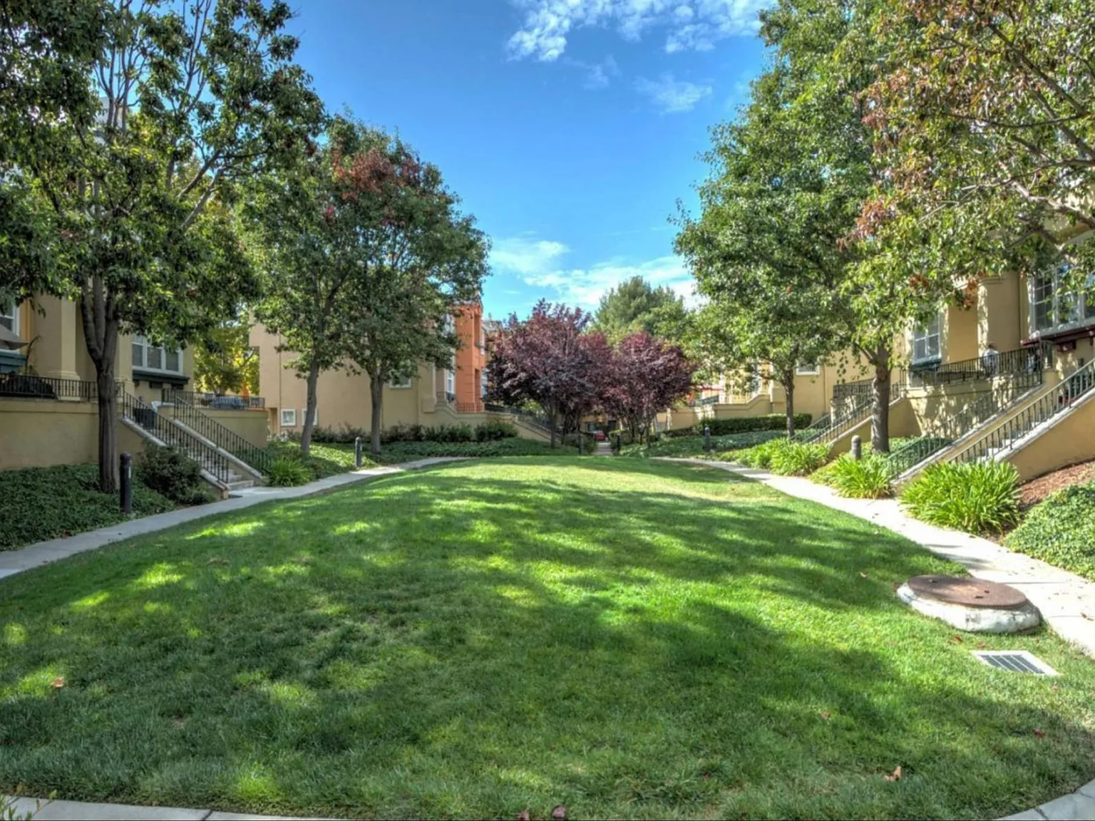 3541 Madison Cmn — Photo 3