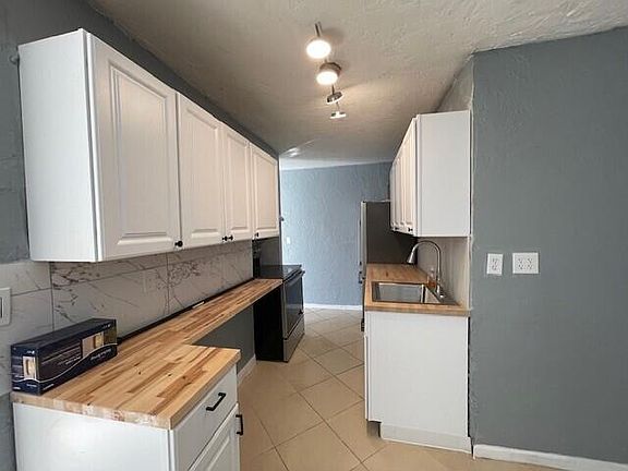 2nd image of 1749 NW 18th Street