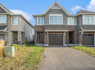 554 Jackdaw Ave, Ottawa, ON K2J 6N1