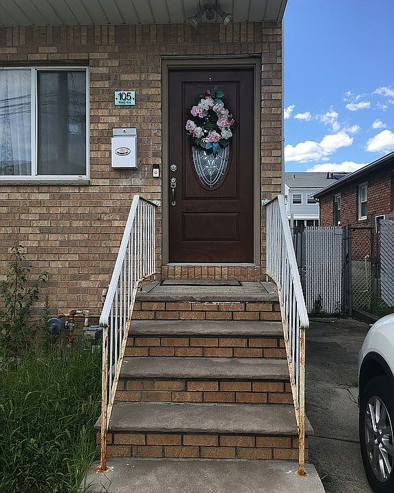1st image of 105 Weed Ave