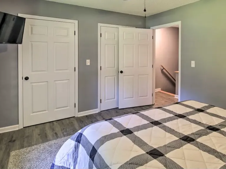306 Emerald Dr — Photo 20