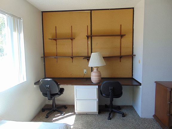 5th image of 190 California Blvd #302