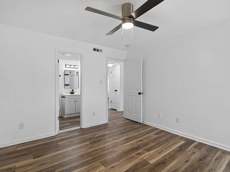 3536 Dublin Ct — Photo 13